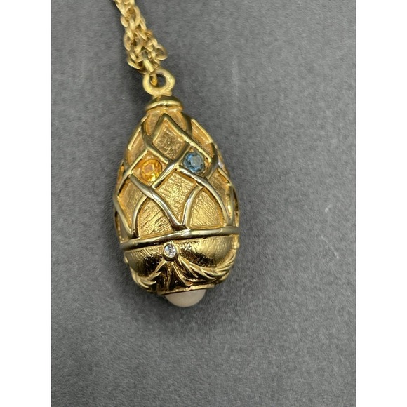 Joan Rivers Multi Color Jeweled Egg‎ Pendant Pearl Necklace  Gold Tone 28" - Picture 3 of 7